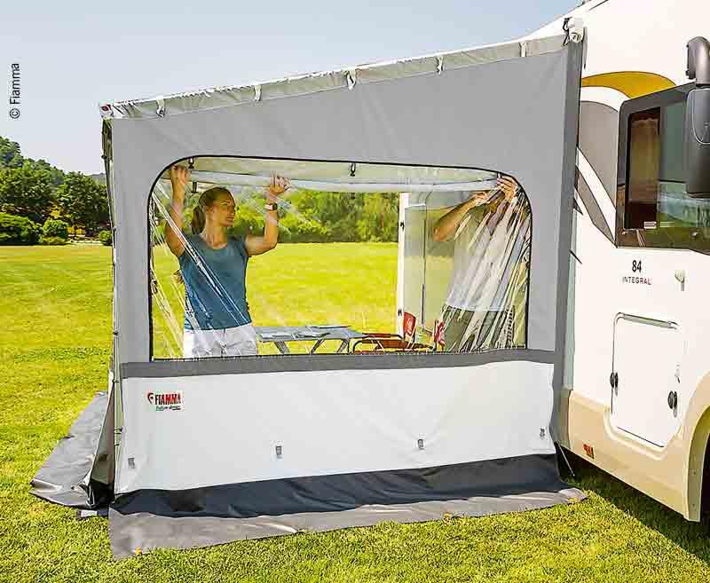 Sivu_W_Pro_Shade_sivupaneeli_vasemmalla_pimennys_f_awning_F45__F80__F65L