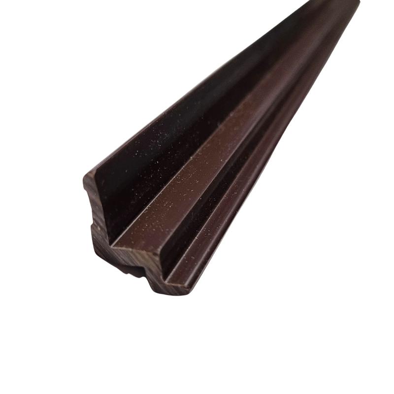 Poydan_kiinnityskisko