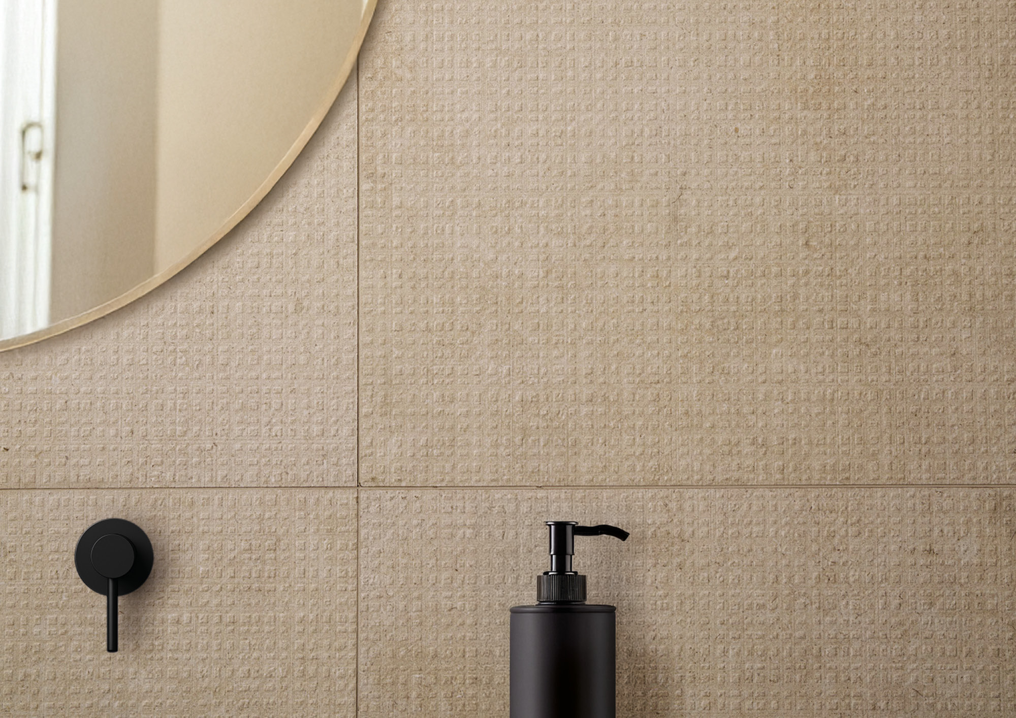 05_Moon-Cream_gallery