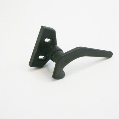 2410010893_Ikkunasalpa_musta_ruuvikiinnitys_reikien_vali_20mm_Polyplastic_jpg