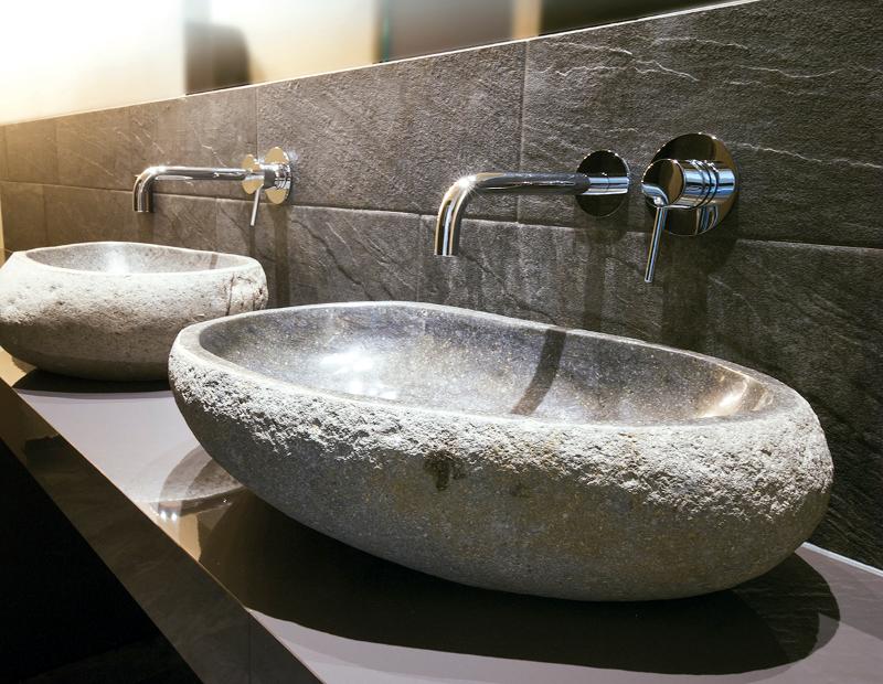 8201002_STONEQUARTZ_NERO_RET_30x60_1_26m_ltk_1_jpg